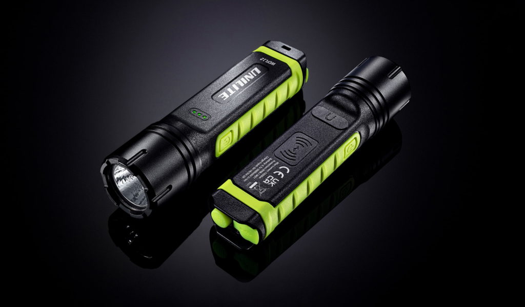 Compact Wireless Flash Light